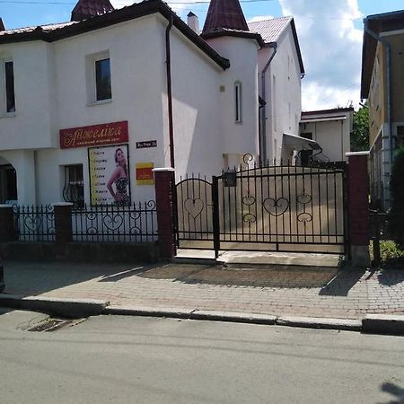 Sadyba Anzhelika Apartment Truskavets Exterior photo